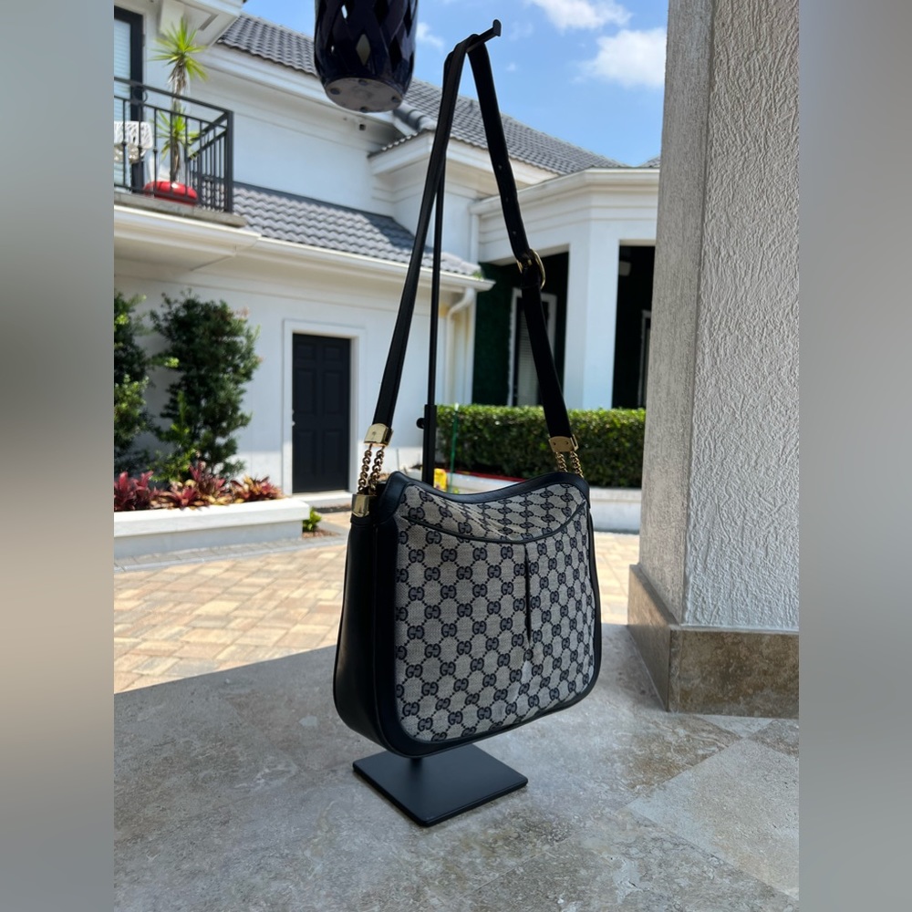 Gucci Black & Beige GG Canvas Shoulder Bag with Gold Hardware - Picture 5 of 16